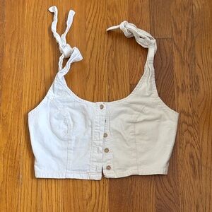 Kendall&Kylie White Button-Up Crop Top